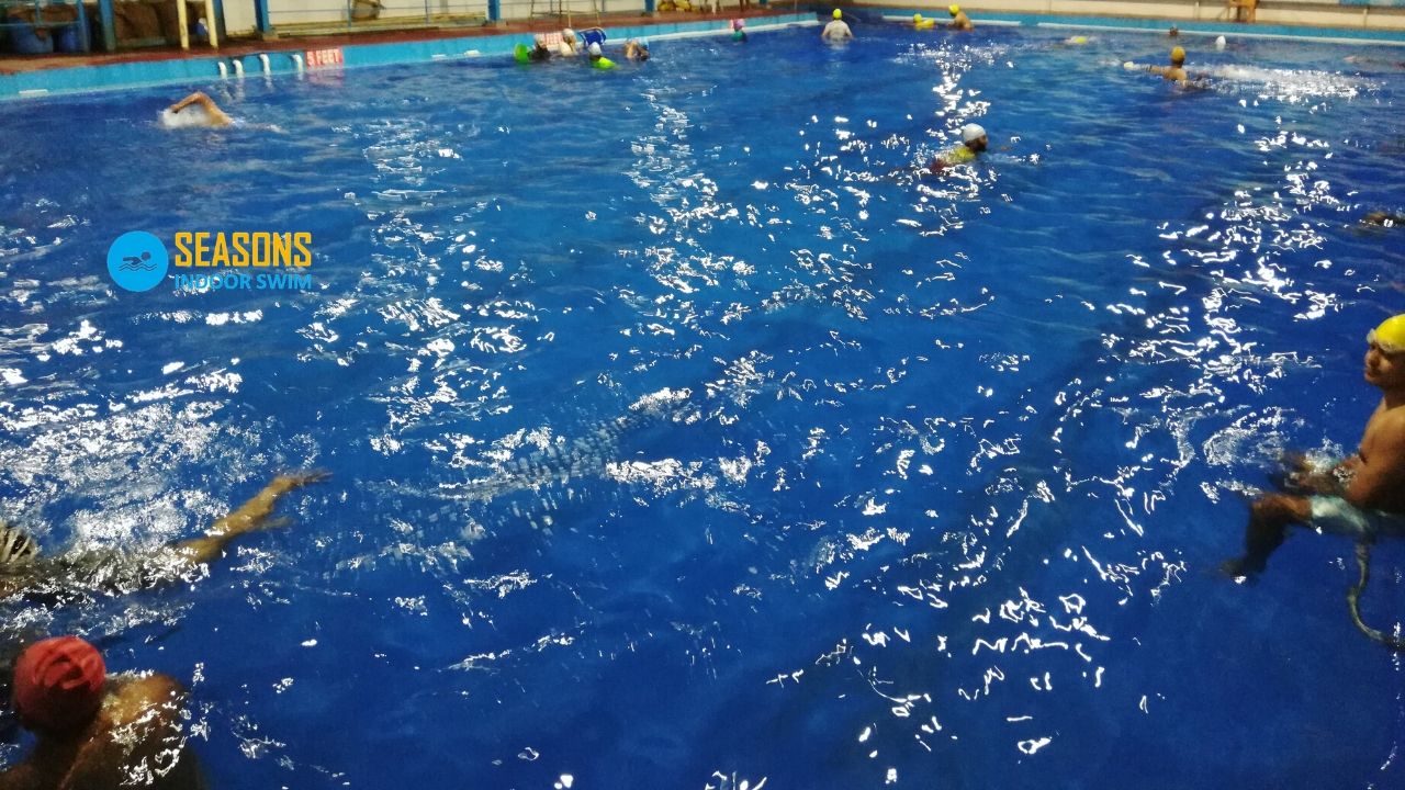 indoor swimming classes in gachibowli